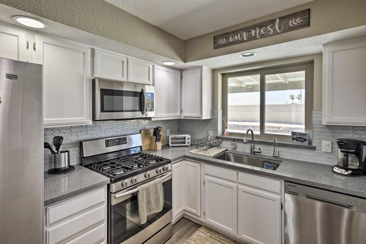 Lake Havasu Home With Pool And Mtn Views, Near Marina Lake Havasu City Kültér fotó