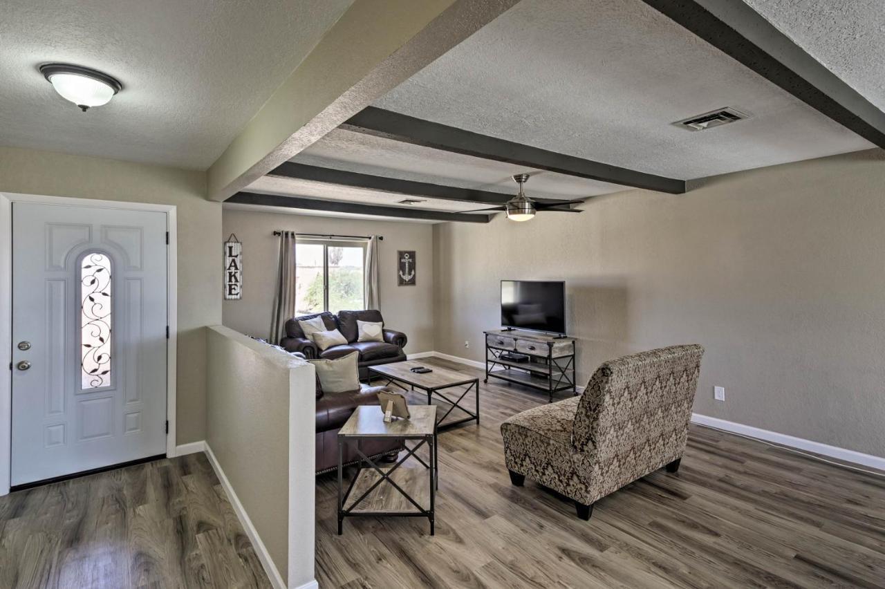 Lake Havasu Home With Pool And Mtn Views, Near Marina Lake Havasu City Kültér fotó
