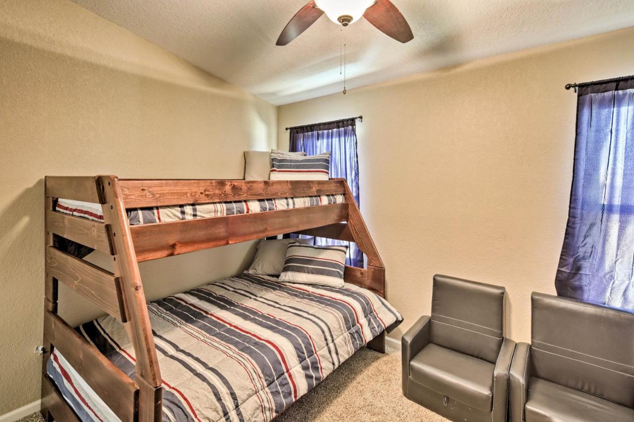 Lake Havasu Home With Pool And Mtn Views, Near Marina Lake Havasu City Kültér fotó